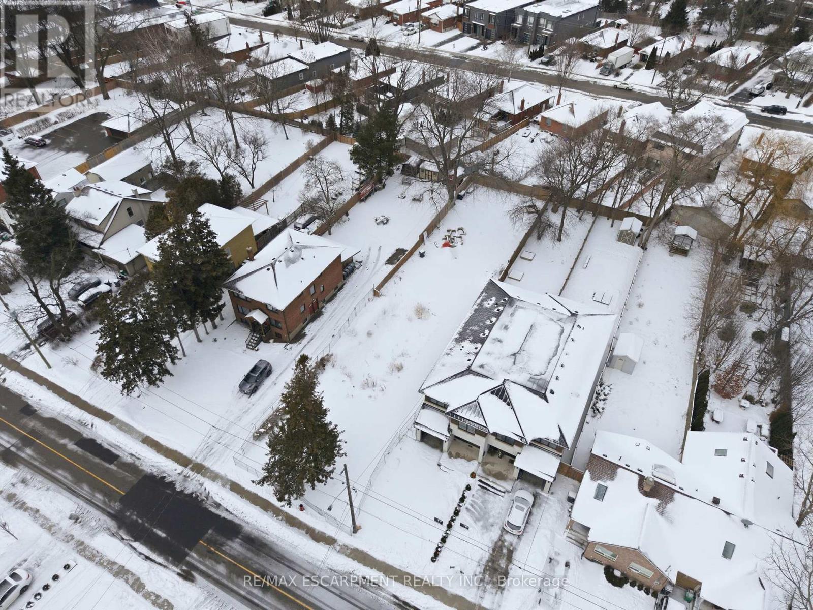 19b Broadview Avenue, Mississauga (Port Credit), Ontario  L5H 2S8 - Photo 9 - W12755368