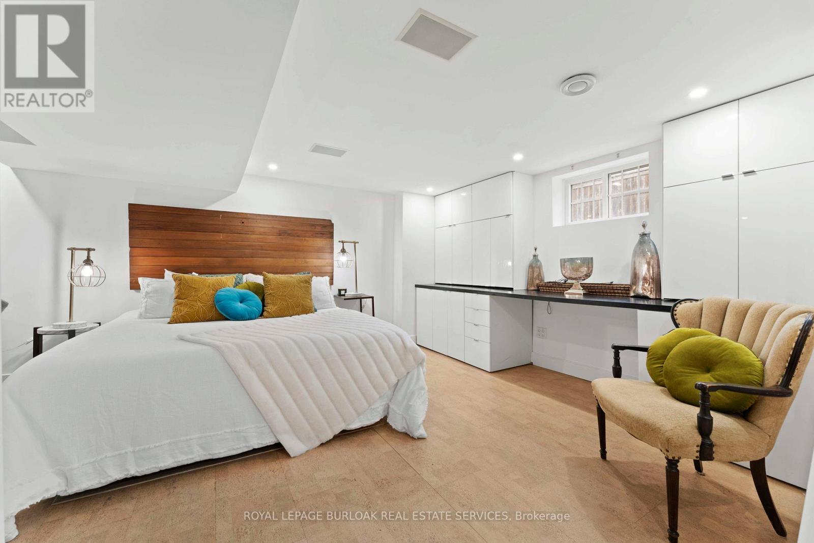 519 Regina Drive, Burlington, Ontario  L7S 1L7 - Photo 26 - W12755404