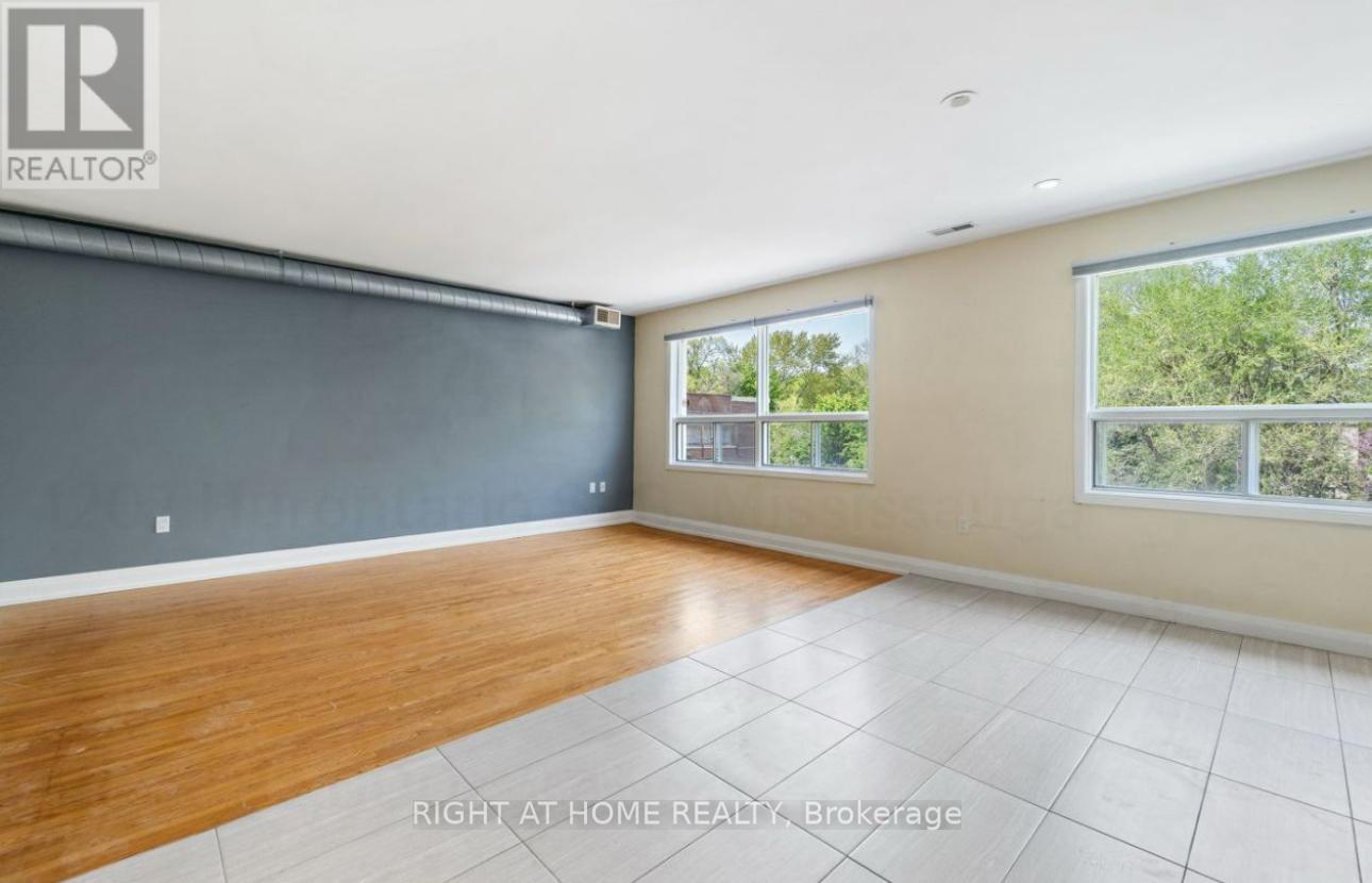 B - 1207 Hurontario Street, Mississauga, Ontario  L5G 3H2 - Photo 7 - W12755230