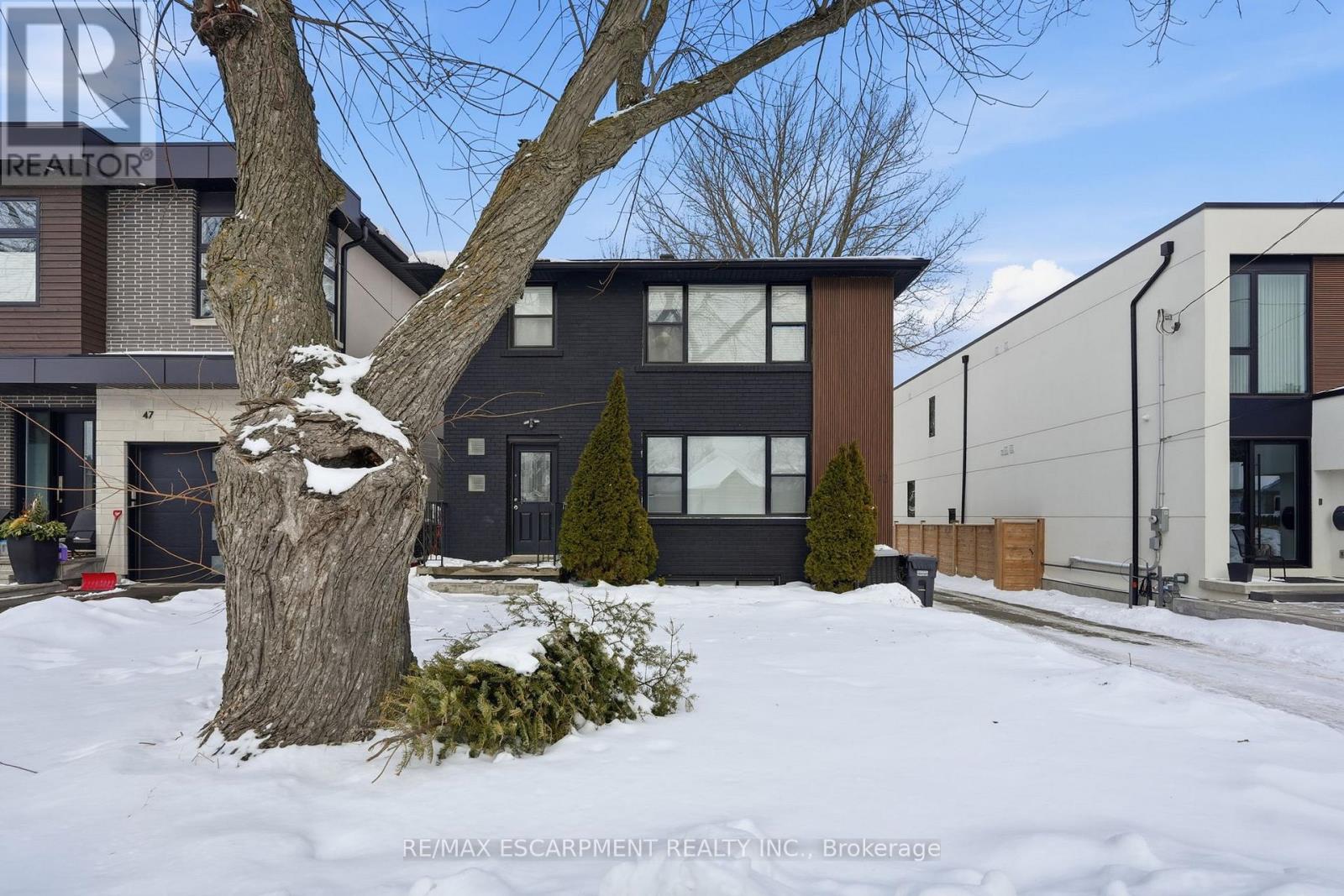 43 Broadview Avenue, Mississauga, Ontario  L5H 2S8 - Photo 7 - W12755426
