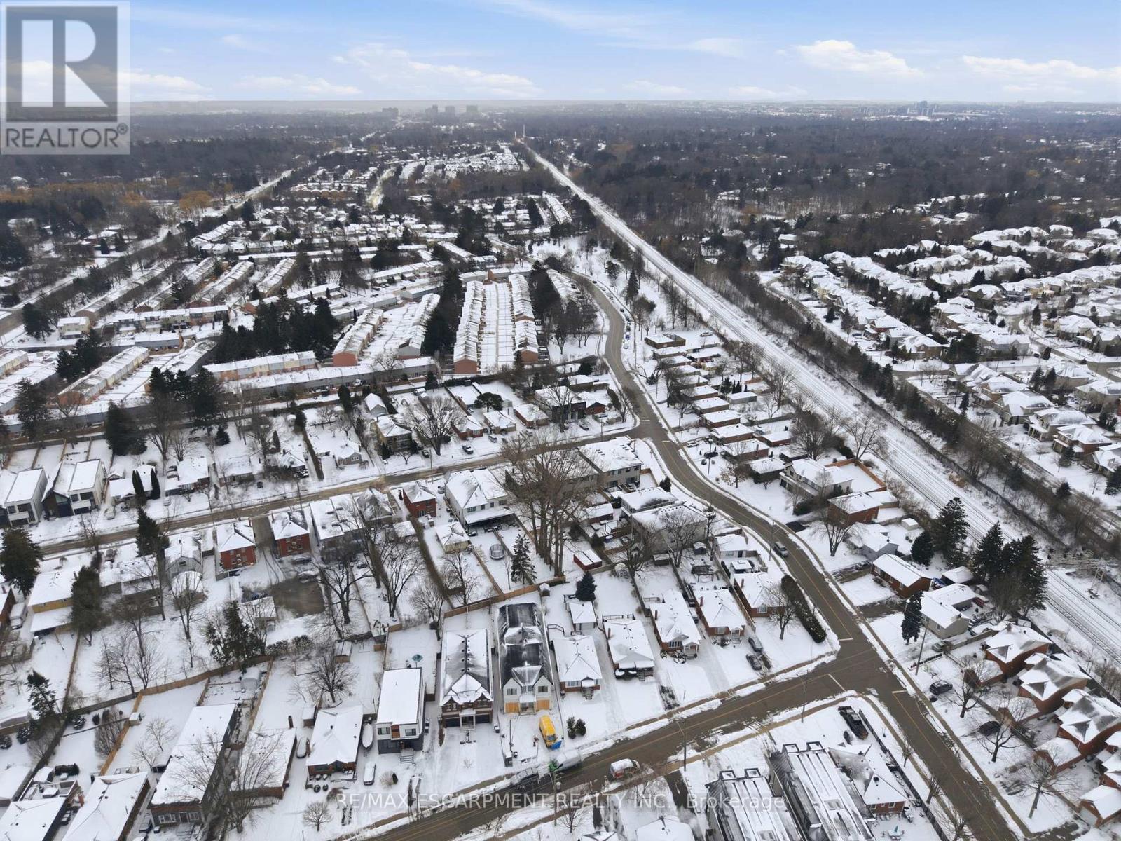 43 Broadview Avenue, Mississauga, Ontario  L5H 2S8 - Photo 23 - W12755426