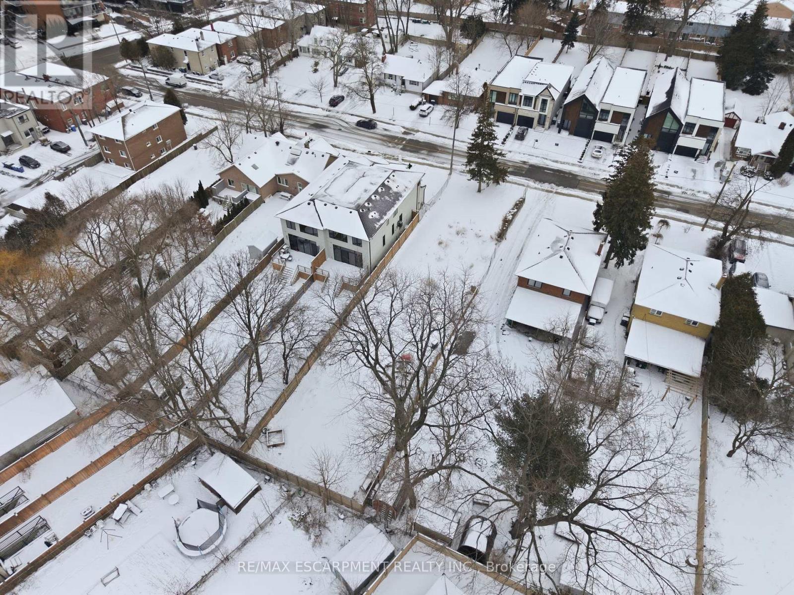 19 Broadview Avenue, Mississauga (Port Credit), Ontario  L5H 2S8 - Photo 13 - W12755264