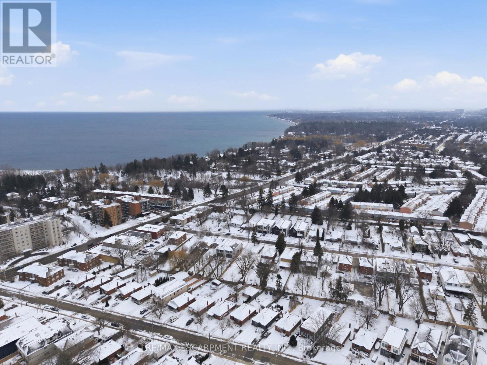 19 Broadview Avenue, Mississauga (Port Credit), Ontario  L5H 2S8 - Photo 19 - W12755264