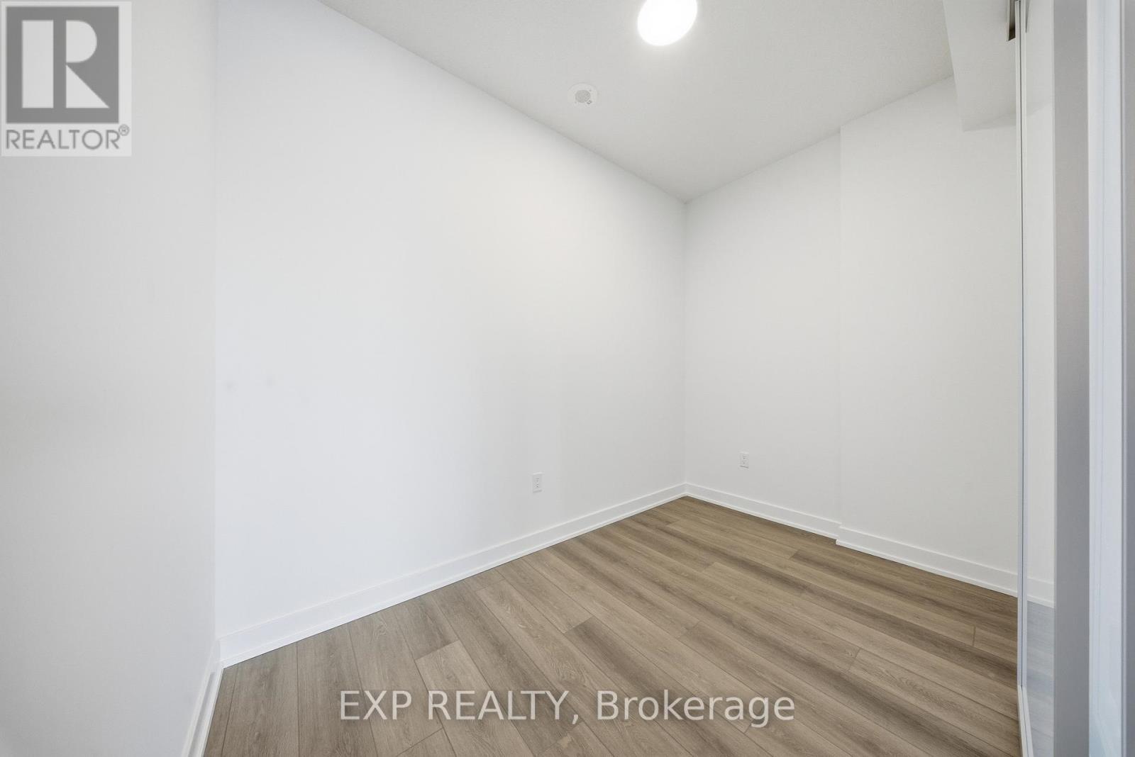 526 - 15 Skyridge Drive, Brampton, Ontario  L6P 4S3 - Photo 13 - W12755330