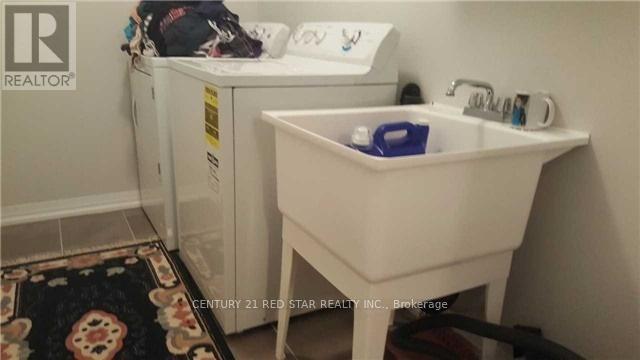 58 Mclaughlin Avenue, Milton, Ontario  L9T 9A4 - Photo 12 - W12755306