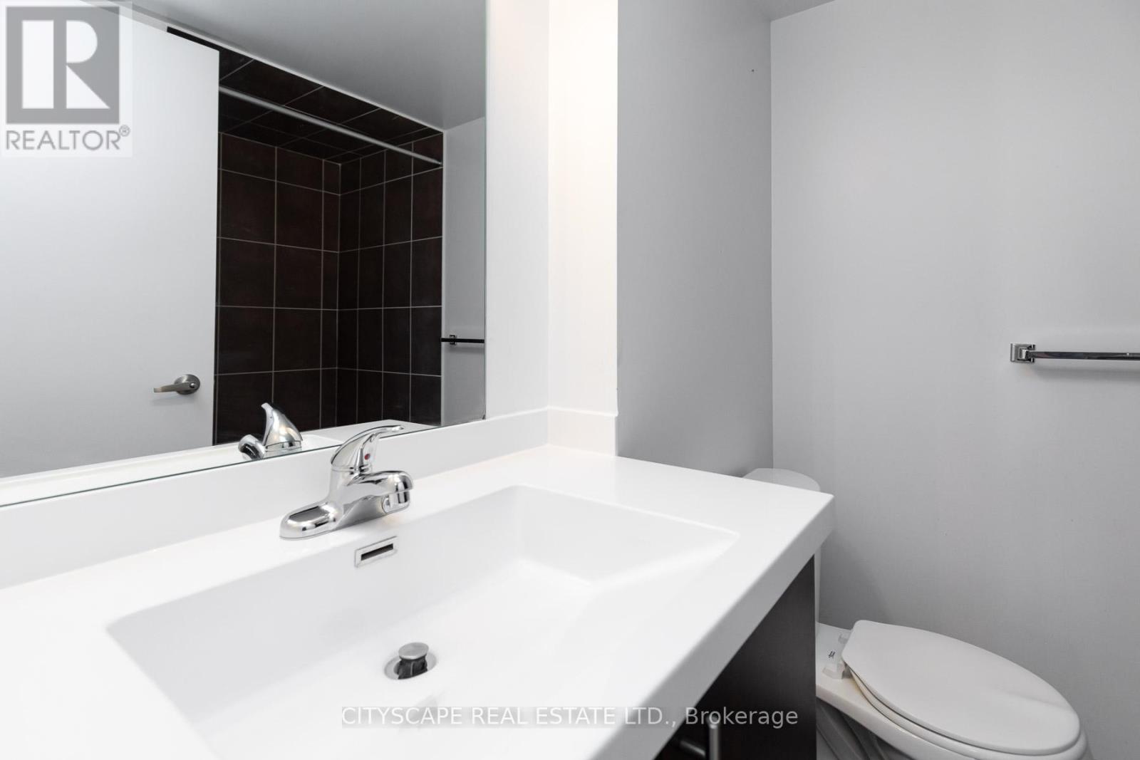 1804 - 1410 Dupont Street, Toronto, Ontario  M6H 0B6 - Photo 11 - W12755304