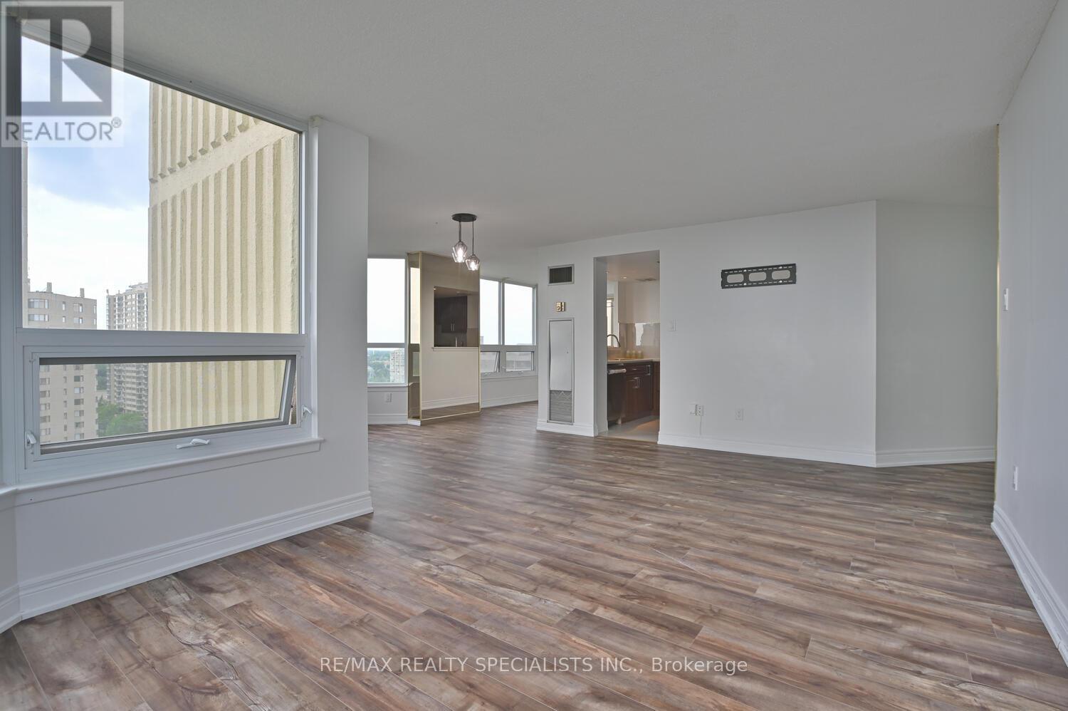 1901 - 8 Lisa Street, Brampton, Ontario  L6T 4S6 - Photo 10 - W12755534