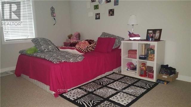 58 Mclaughlin Avenue, Milton, Ontario  L9T 9A4 - Photo 8 - W12755306