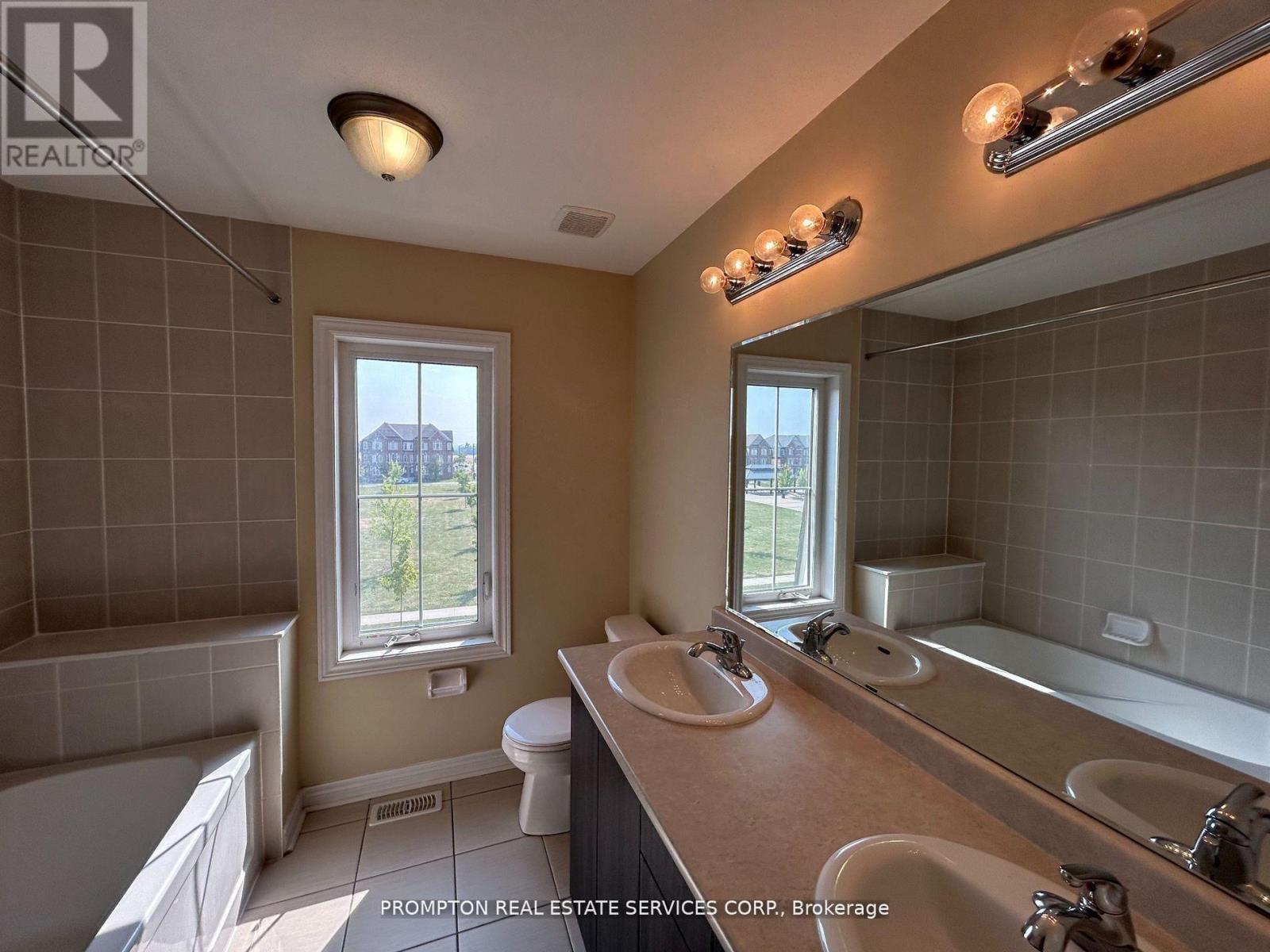 1 Fresnel Road, Brampton (Northwest Brampton), Ontario  L7A 4Z2 - Photo 23 - W12756652