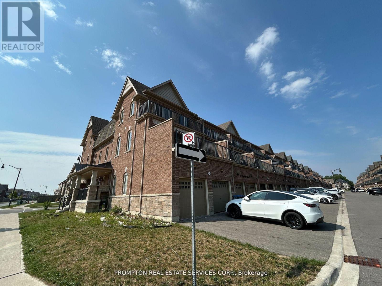1 Fresnel Road, Brampton (Northwest Brampton), Ontario  L7A 4Z2 - Photo 1 - W12756652