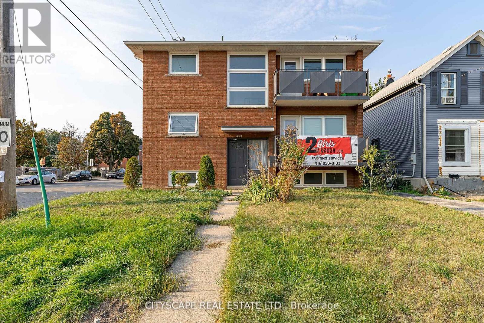 LOWER - 2724 LAKE SHORE BOULEVARD W, Toronto, Ontario