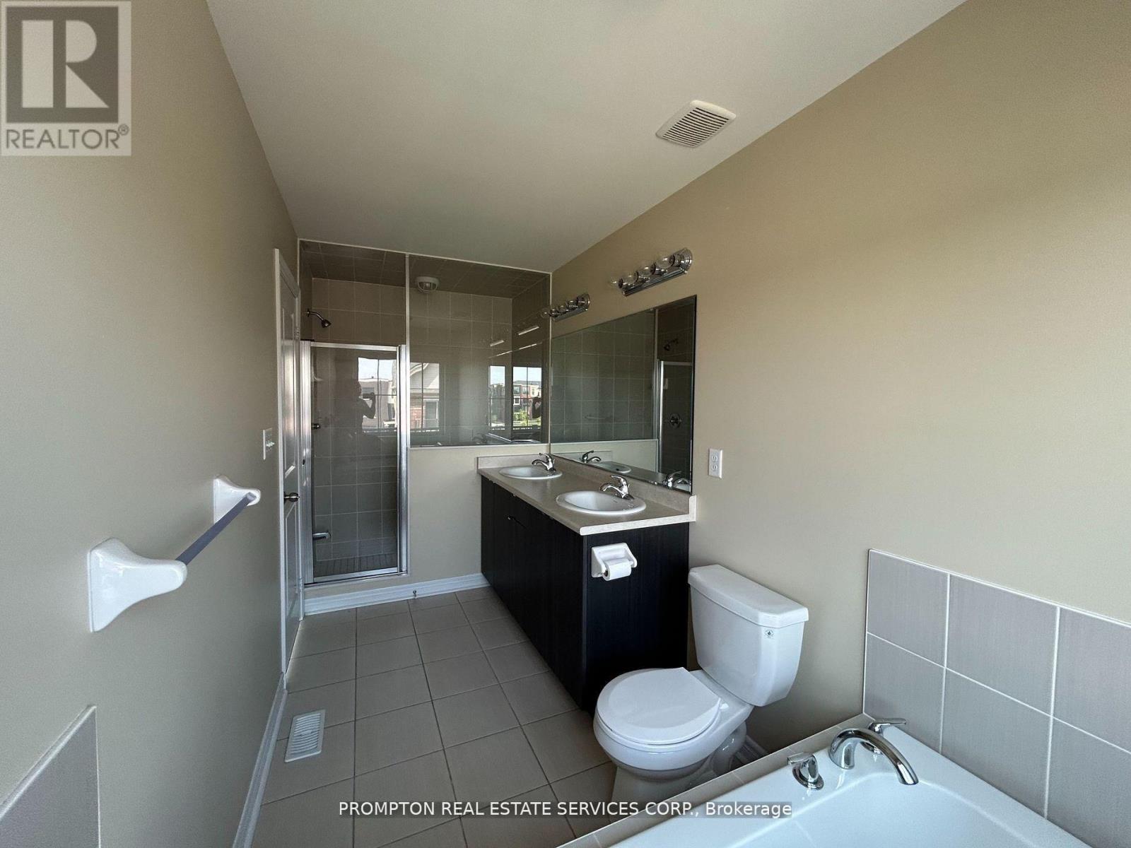 1 Fresnel Road, Brampton (Northwest Brampton), Ontario  L7A 4Z2 - Photo 28 - W12756652