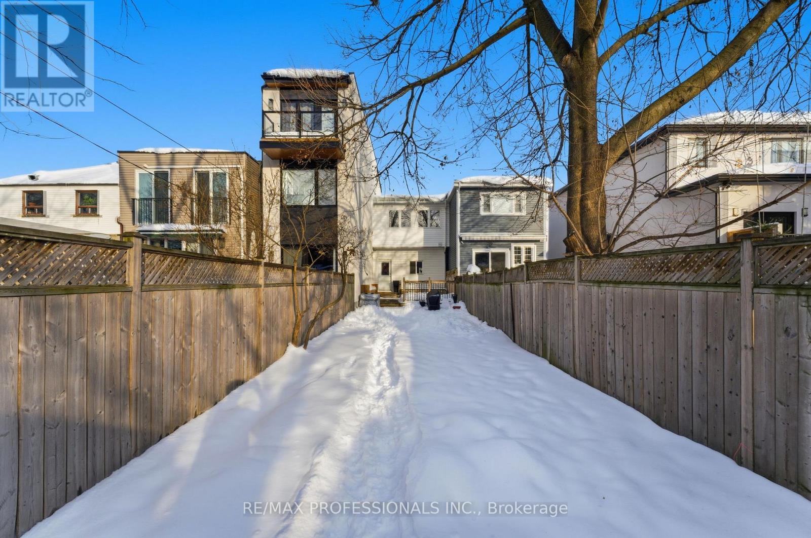 670 Beresford Avenue, Toronto (Runnymede-Bloor West Village), Ontario  M6S 3C5 - Photo 40 - W12756758