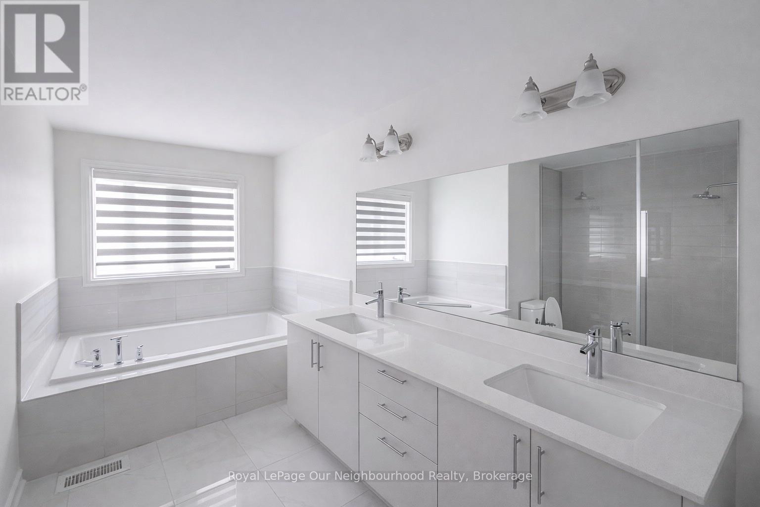 71 Greer Street, Barrie, Ontario  L9J 0R5 - Photo 5 - S12756898