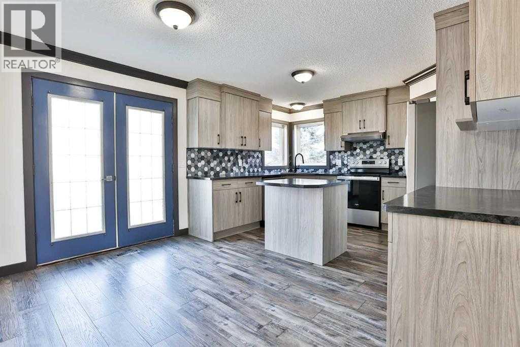 11 Wildwood Crescent W, Lethbridge, Alberta  T1K 6E1 - Photo 11 - A2277495