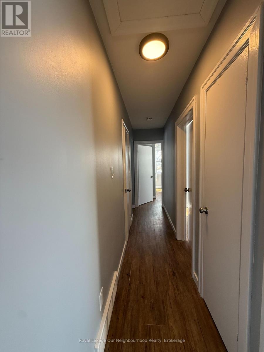 Upper - 741 Maryland Avenue, Peterborough (Otonabee Ward 1), Ontario  K9J 4P5 - Photo 17 - X12756990