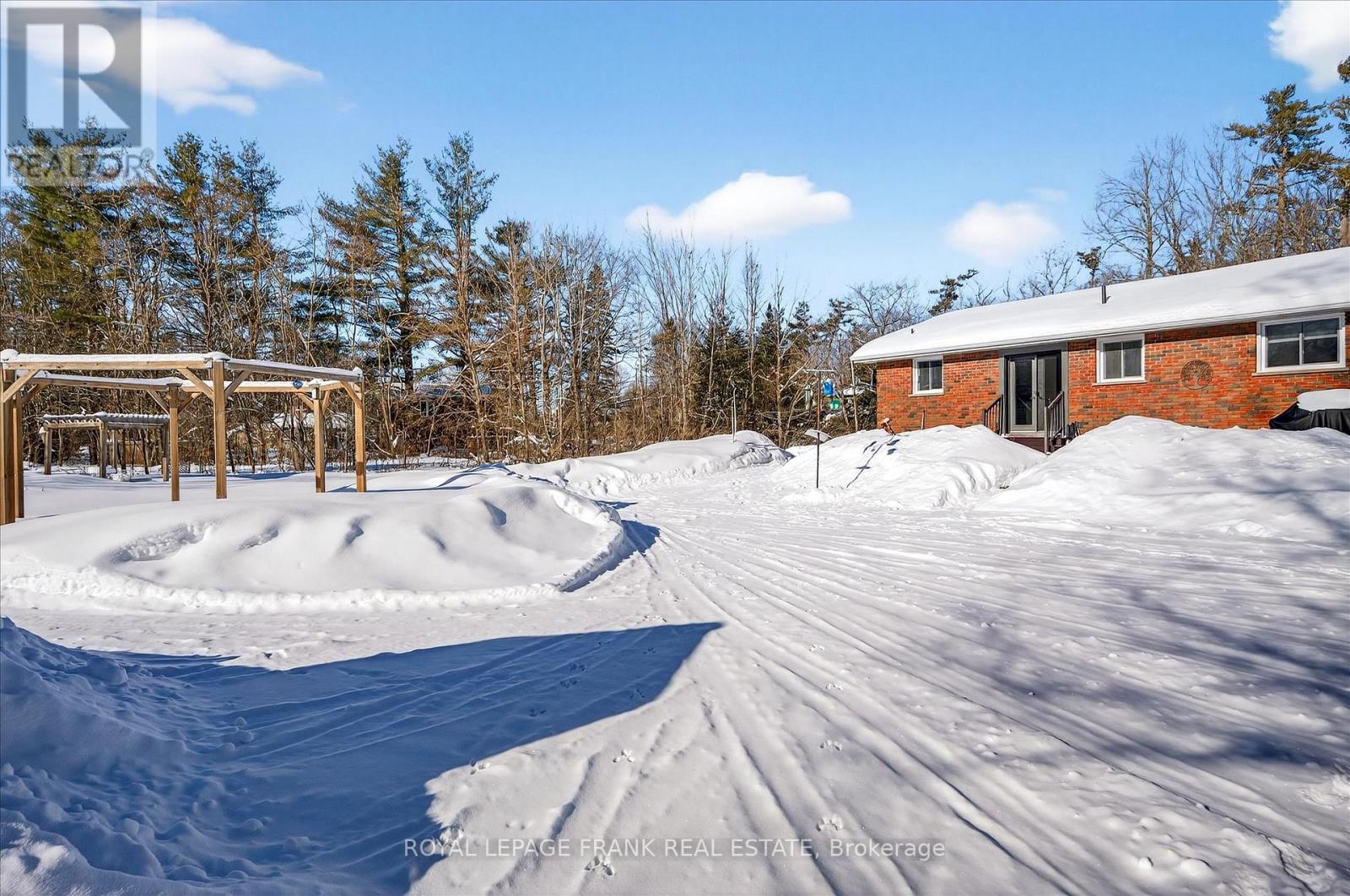 419 South Beach Road, Douro-Dummer, Ontario  K0L 2H0 - Photo 3 - X12757096