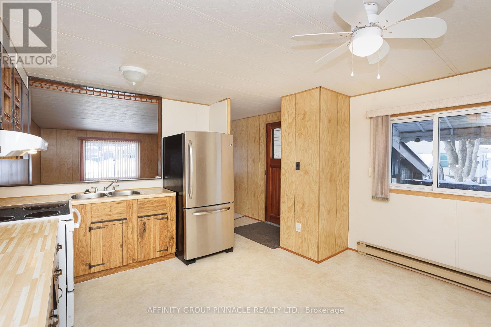 11 Homewood Avenue, Kawartha Lakes (Lindsay), Ontario  K9V 0H5 - Photo 16 - X12757198