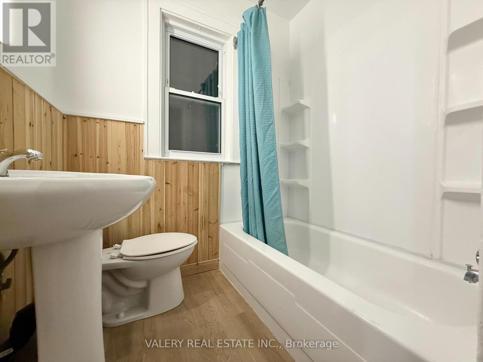 4 - 1093 Howard Avenue, Windsor, Ontario  N9A 1S6 - Photo 10 - X12754482