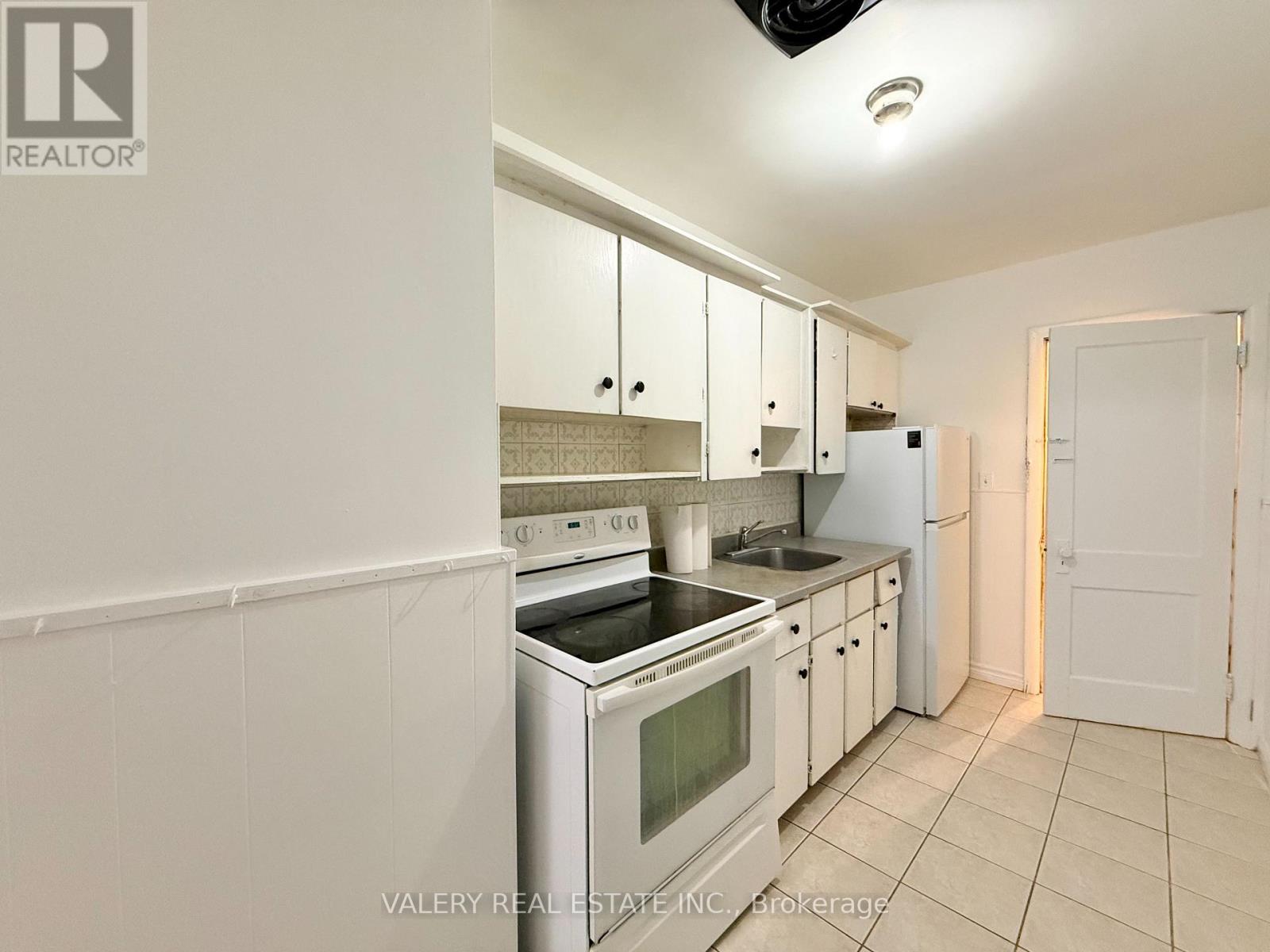 4 - 1093 Howard Avenue, Windsor, Ontario  N9A 1S6 - Photo 6 - X12754482