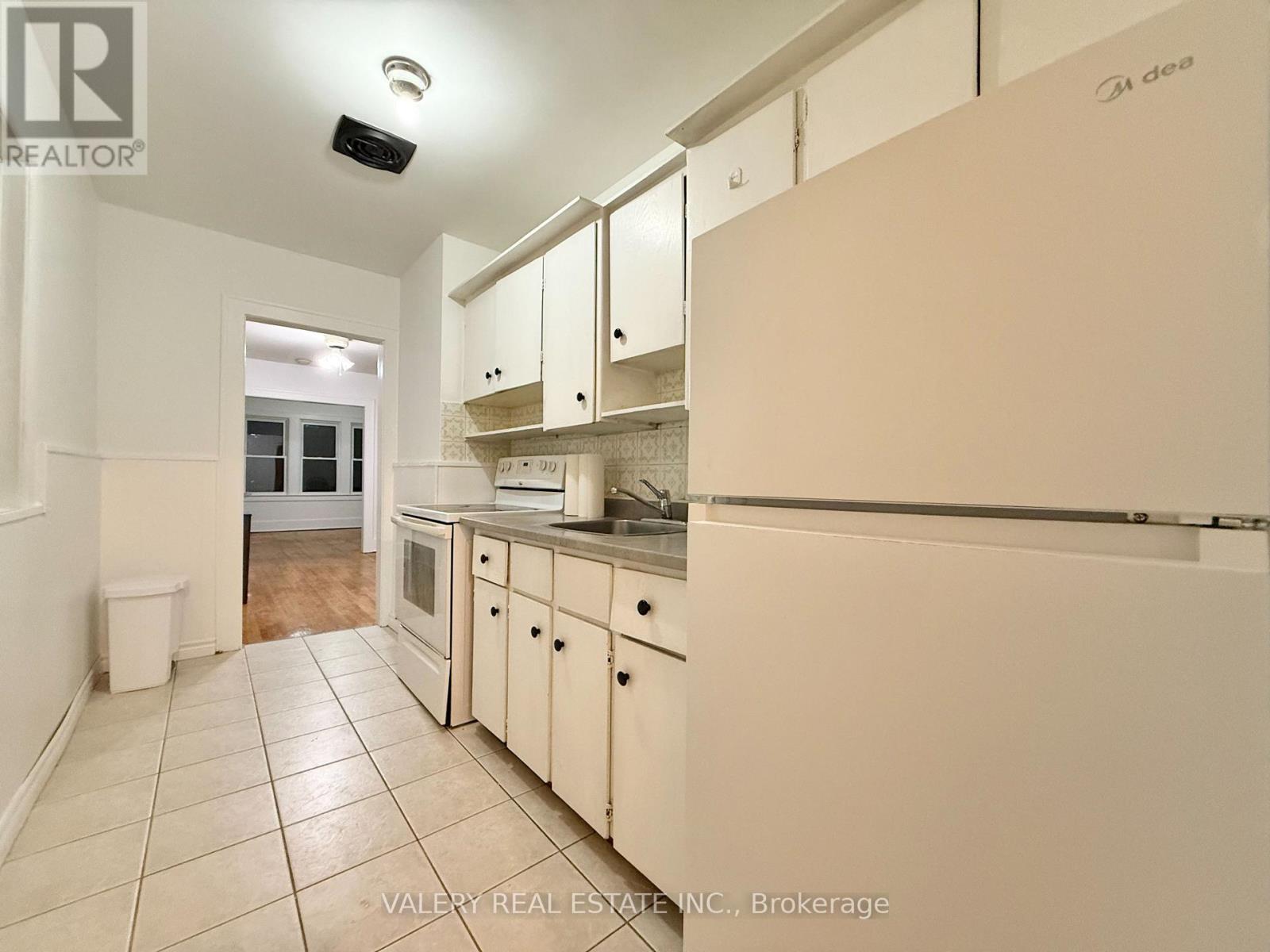 4 - 1093 Howard Avenue, Windsor, Ontario  N9A 1S6 - Photo 7 - X12754482