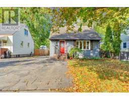 13 LEWIS STREET, Hamilton, Ontario