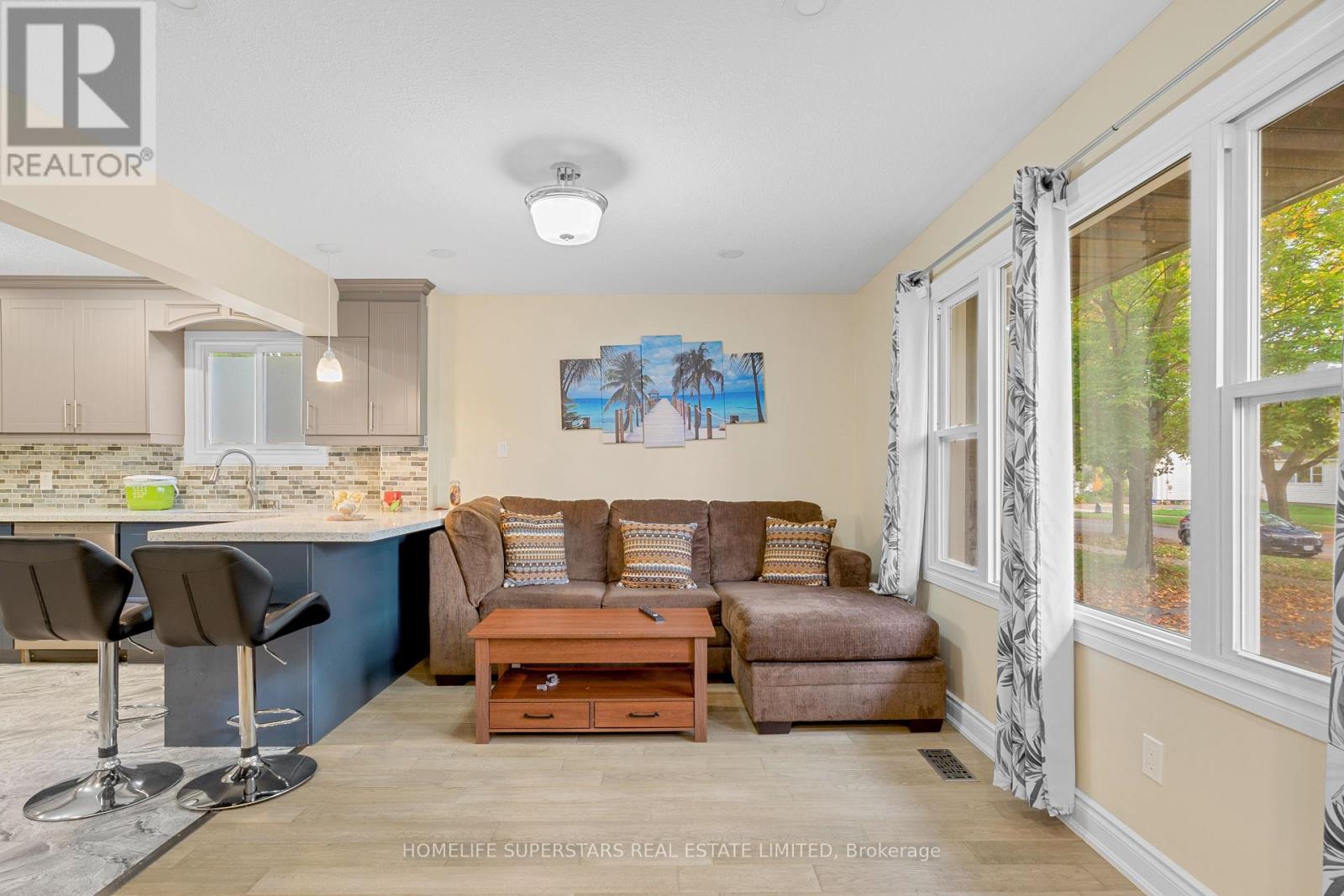 13 Lewis Street, Hamilton, Ontario  L8H 6C3 - Photo 5 - X12754562