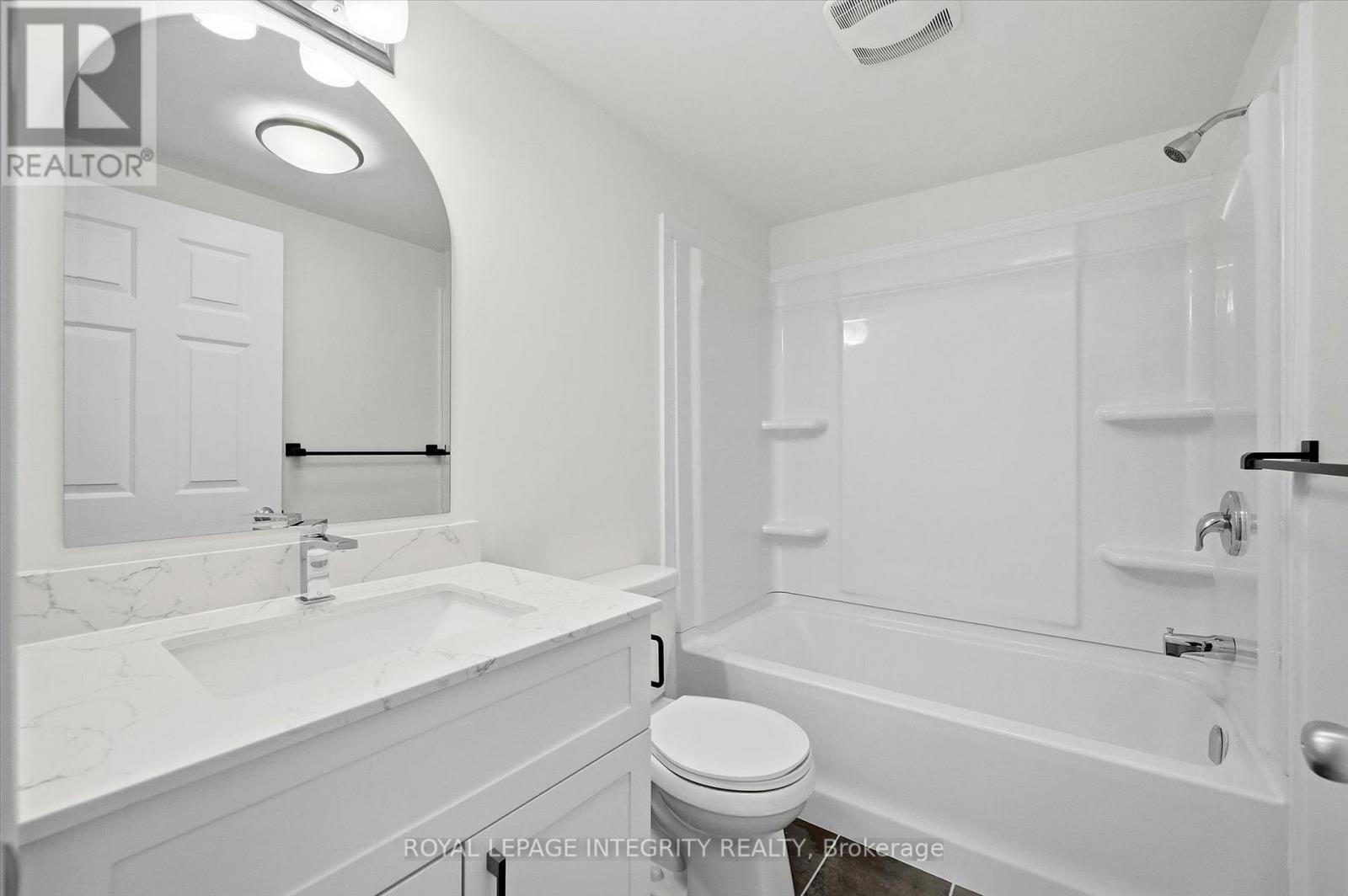 207 Ethel Street, Ottawa, Ontario  K1L 5X1 - Photo 32 - X12756824