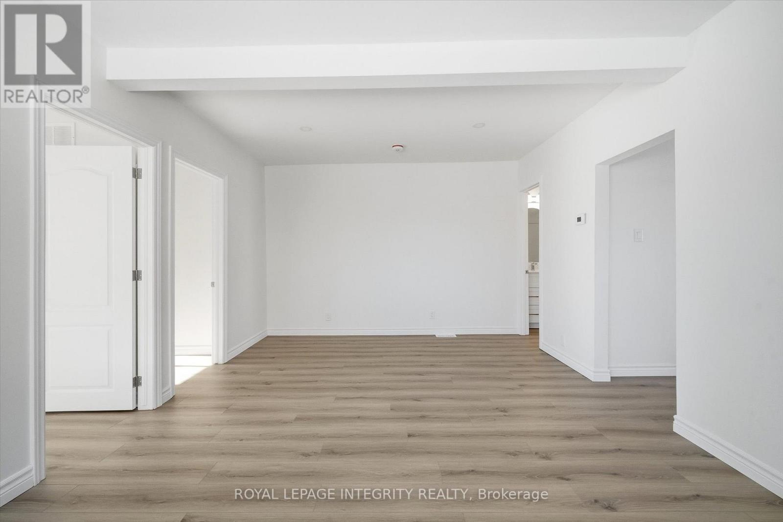 207 Ethel Street, Ottawa, Ontario  K1L 5X1 - Photo 4 - X12756824