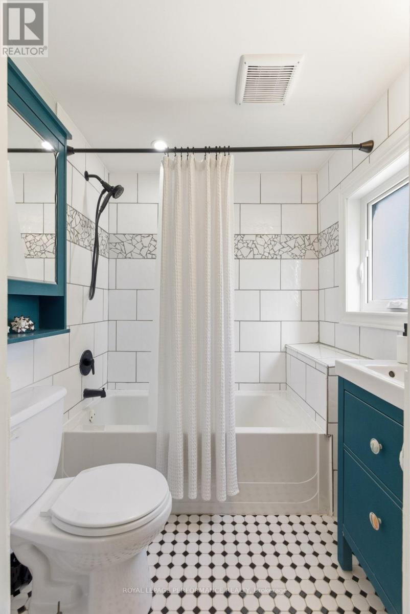 266 Bradley Avenue, Ottawa, Ontario  K1L 7E9 - Photo 16 - X12756994