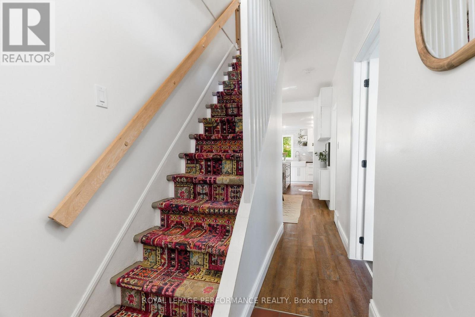 266 Bradley Avenue, Ottawa, Ontario  K1L 7E9 - Photo 3 - X12756994