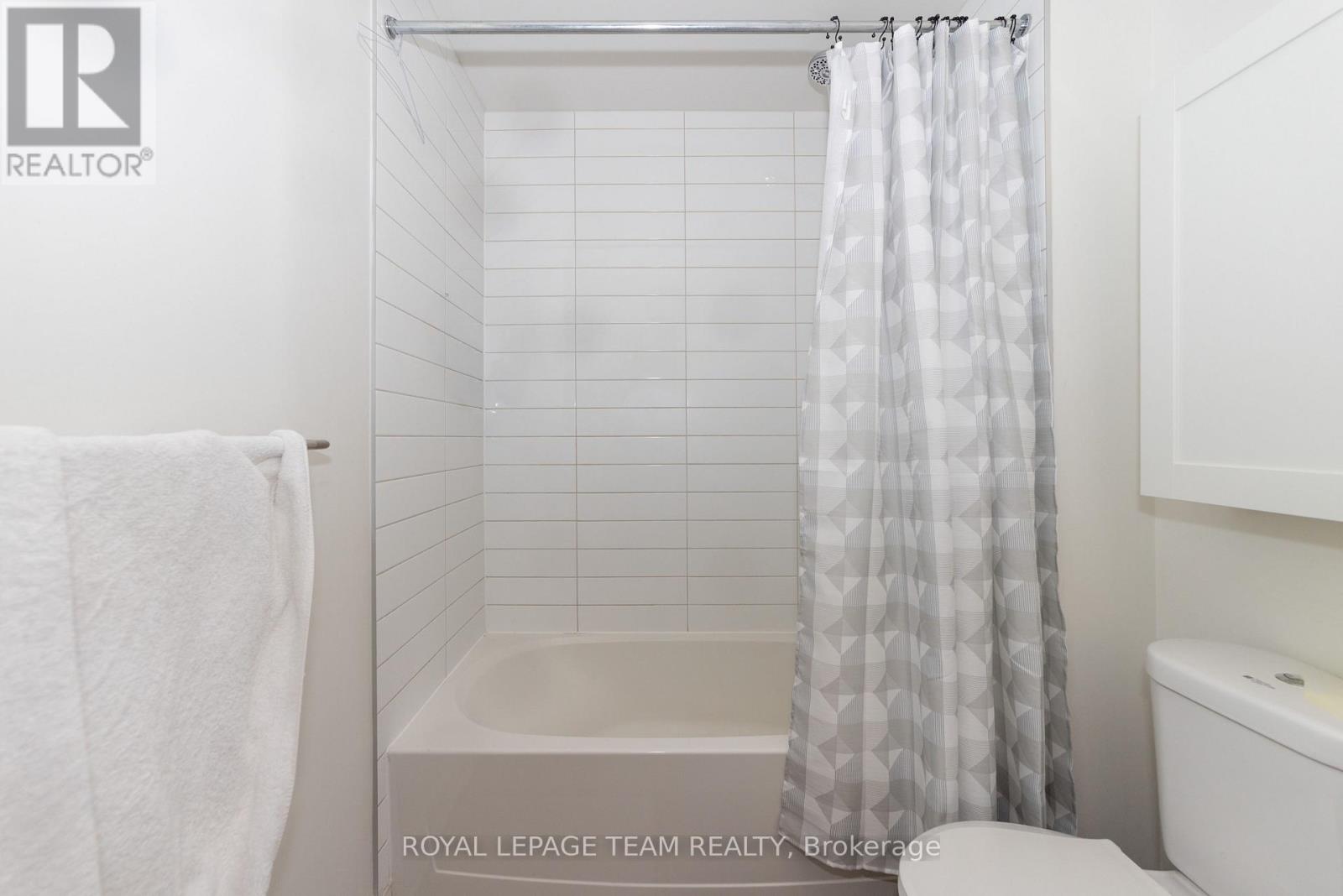 806 - 485 Richmond Road, Ottawa, Ontario  K2A 3W9 - Photo 12 - X12757030