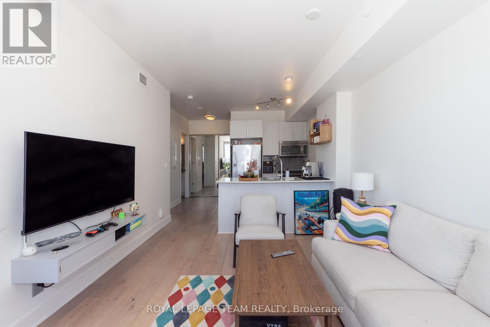 806 - 485 Richmond Road, Ottawa, Ontario  K2A 3W9 - Photo 9 - X12757030