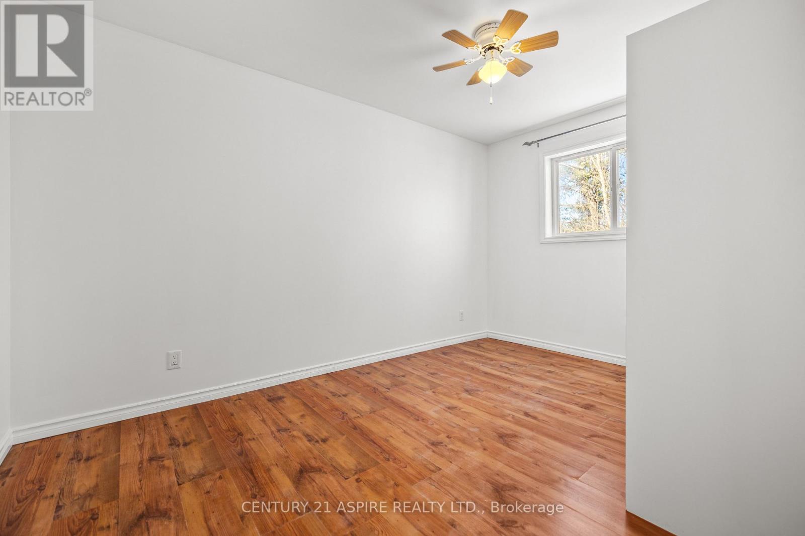 84 Sandy Beach Road, Laurentian Valley, Ontario  K8A 6W8 - Photo 14 - X12756866