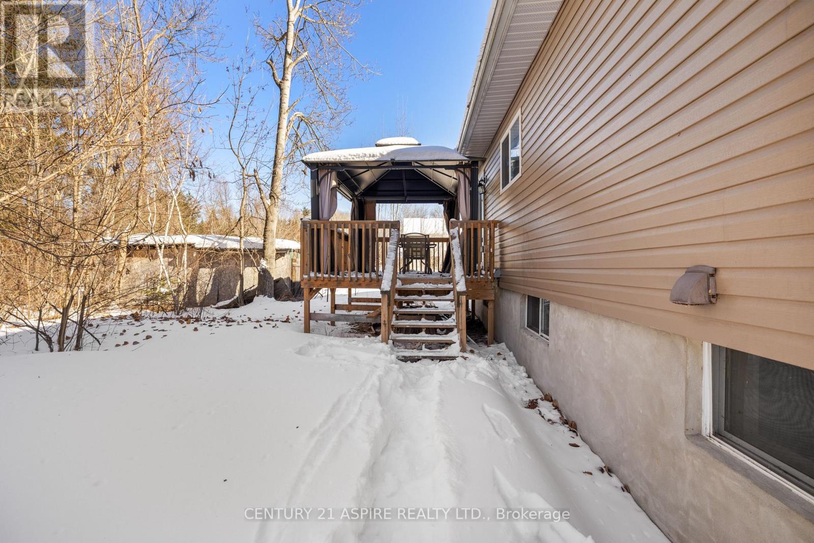 84 Sandy Beach Road, Laurentian Valley, Ontario  K8A 6W8 - Photo 32 - X12756866