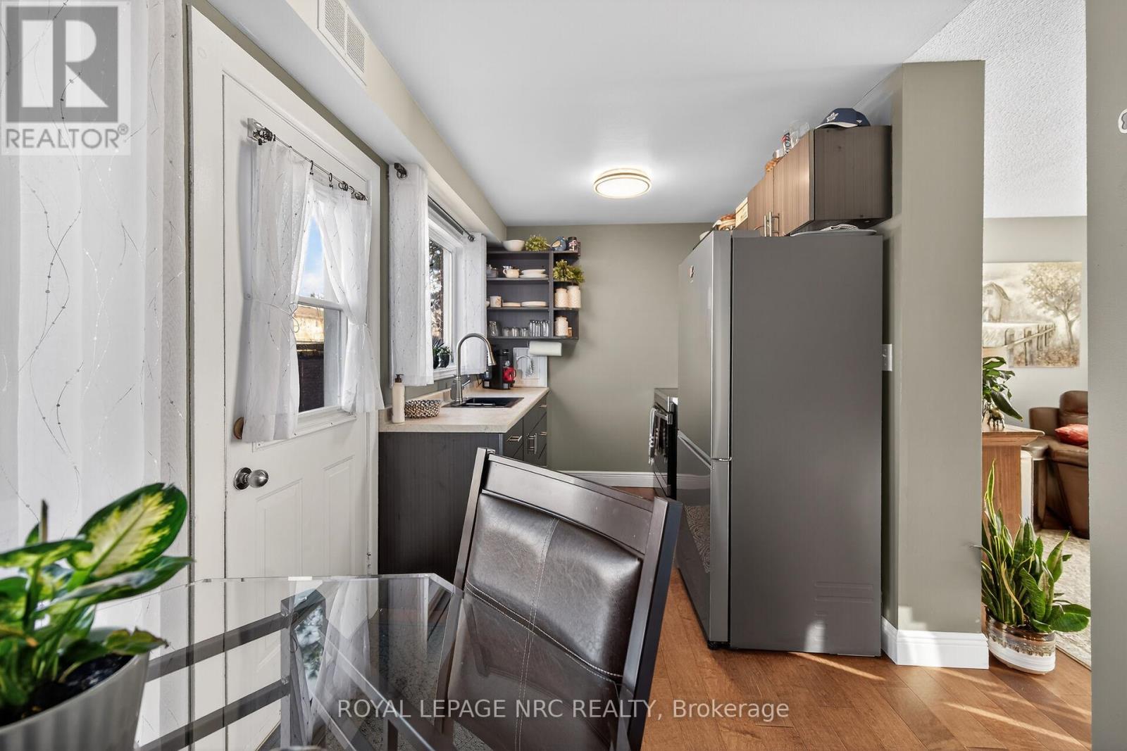 527 Main Street E, Haldimand, Ontario  N1A 2Y5 - Photo 14 - X12754674