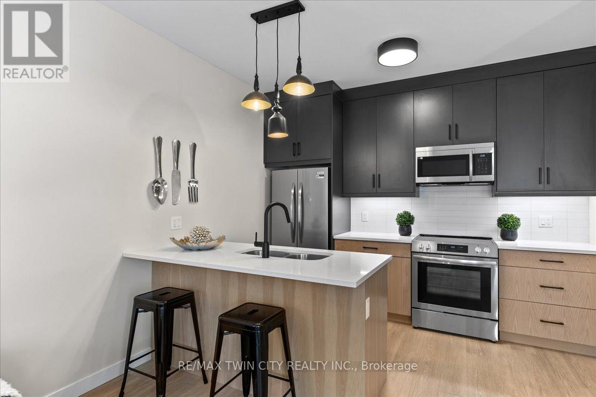 4 - 2 Pipers Green Court, Kitchener, Ontario  N2E 3C6 - Photo 13 - X12754764