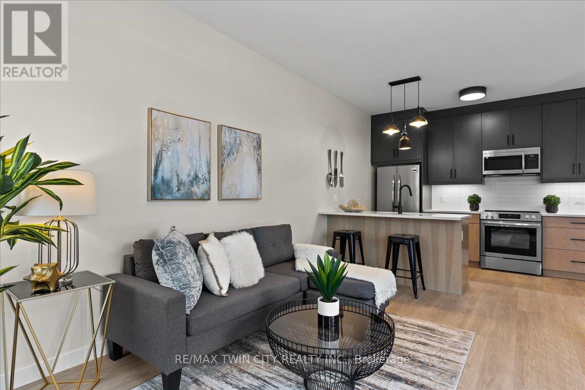 4 - 2 Pipers Green Court, Kitchener, Ontario  N2E 3C6 - Photo 11 - X12754764