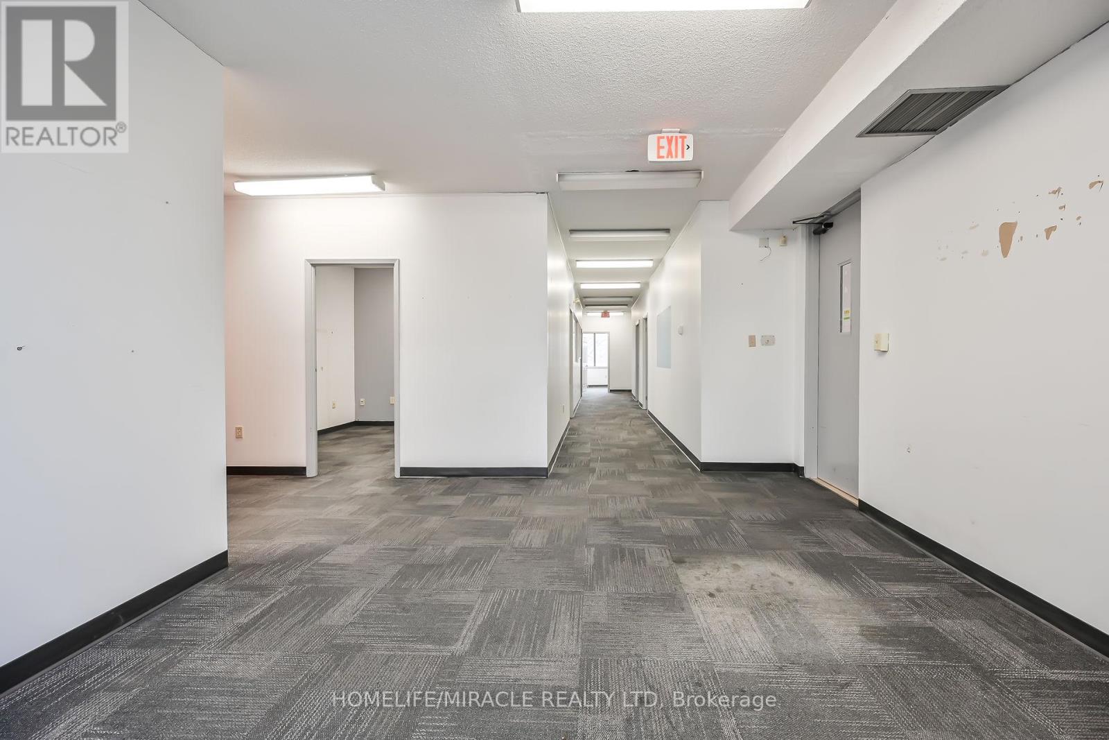 54 Centennial Parkway N, Hamilton, Ontario  L8E 1H6 - Photo 28 - X12754782