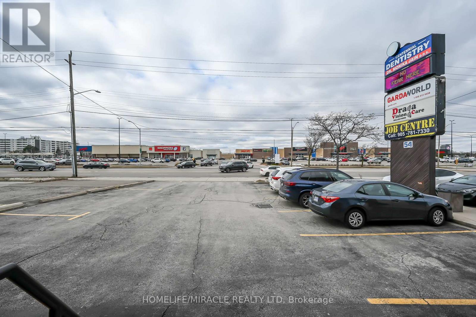 54 Centennial Parkway N, Hamilton, Ontario  L8E 1H6 - Photo 4 - X12754782