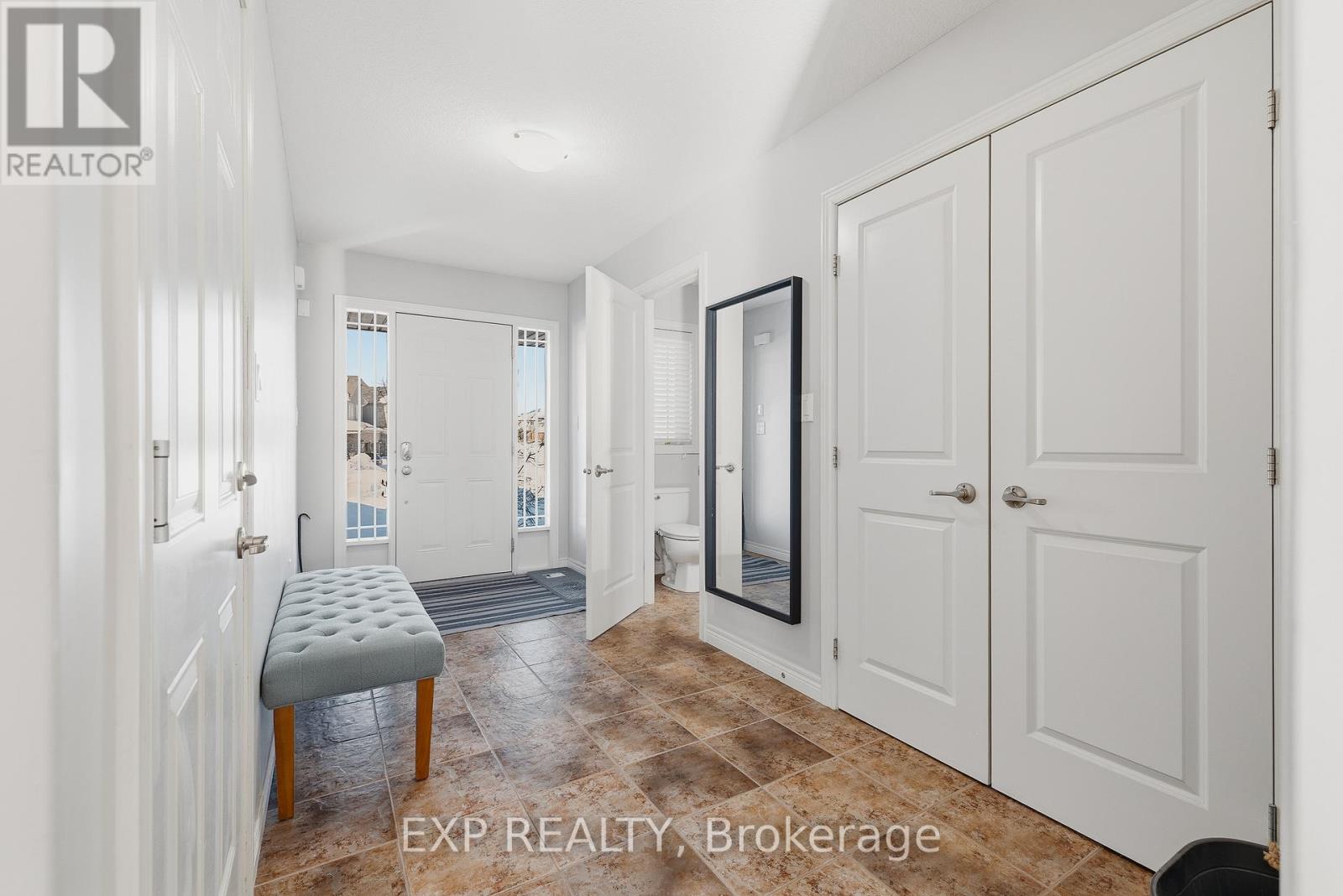 23 Doon Creek Street, Kitchener, Ontario  N2R 0B4 - Photo 2 - X12747464