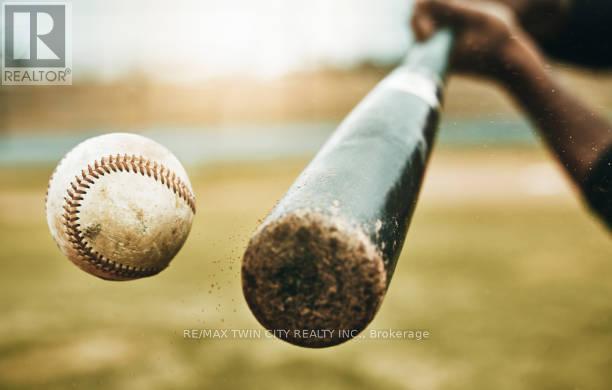 70 Division Street, Guelph (Exhibition Park), Ontario  N1H 4R5 - Photo 2 - X12737480