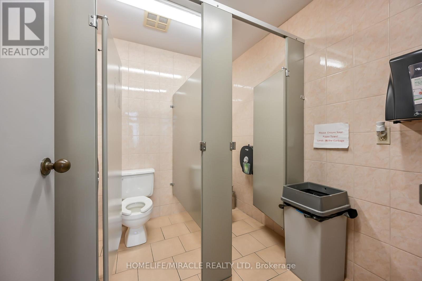 54 Centennial Parkway N, Hamilton, Ontario  L8E 1H6 - Photo 31 - X12754782