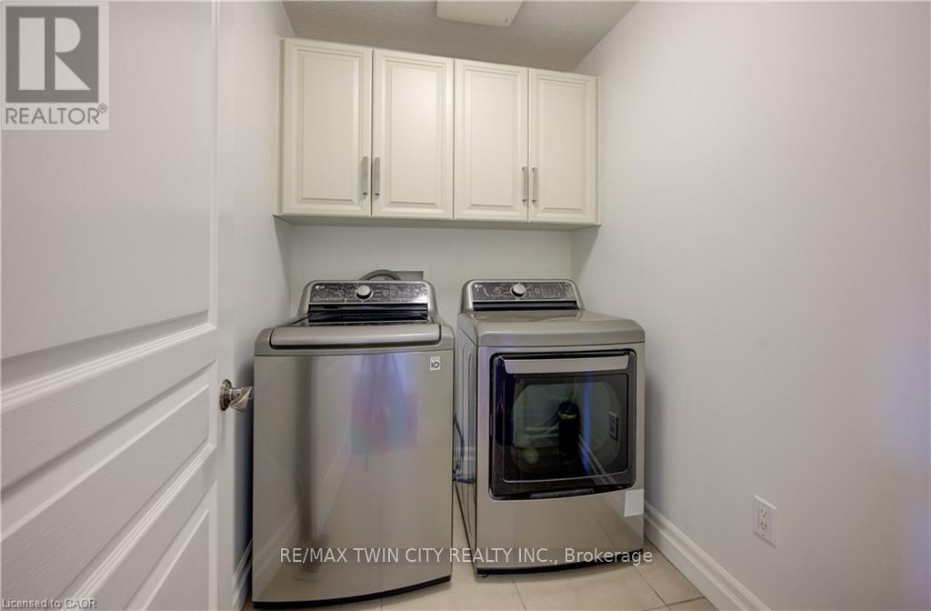 140 Oak Park Drive, Waterloo, Ontario  N2K 0B3 - Photo 19 - X12754844