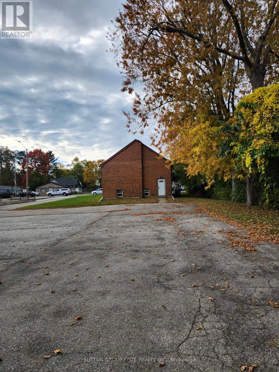 312 Erie Street S, Leamington, Ontario  N8H 3C5 - Photo 6 - X12754982