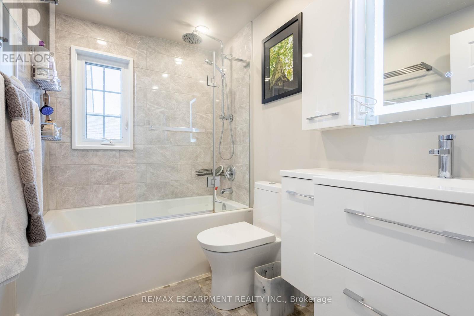 72 Athenia Drive, Hamilton, Ontario  L8J 1S8 - Photo 26 - X12754314