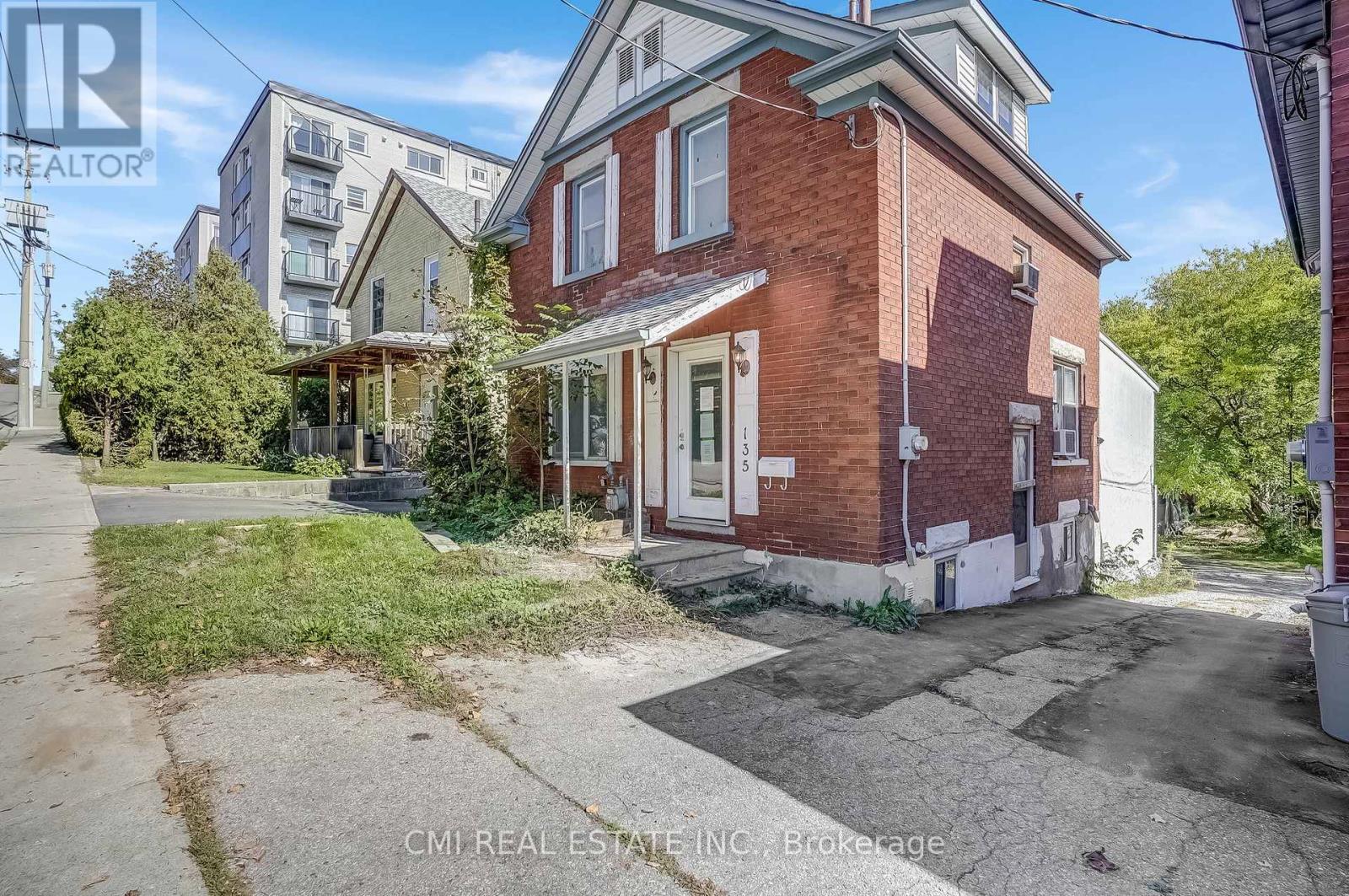 135 Madison Avenue S, Kitchener, Ontario  N2G 3M4 - Photo 3 - X12754336