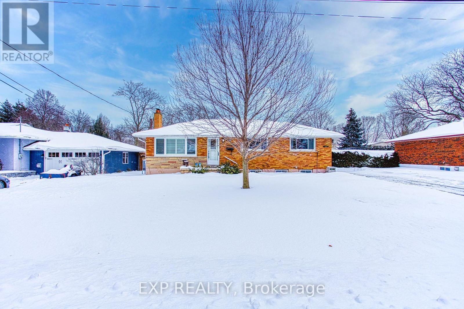 111 Leitch Drive, Grimsby, Ontario  L3M 2T9 - Photo 2 - X12755124