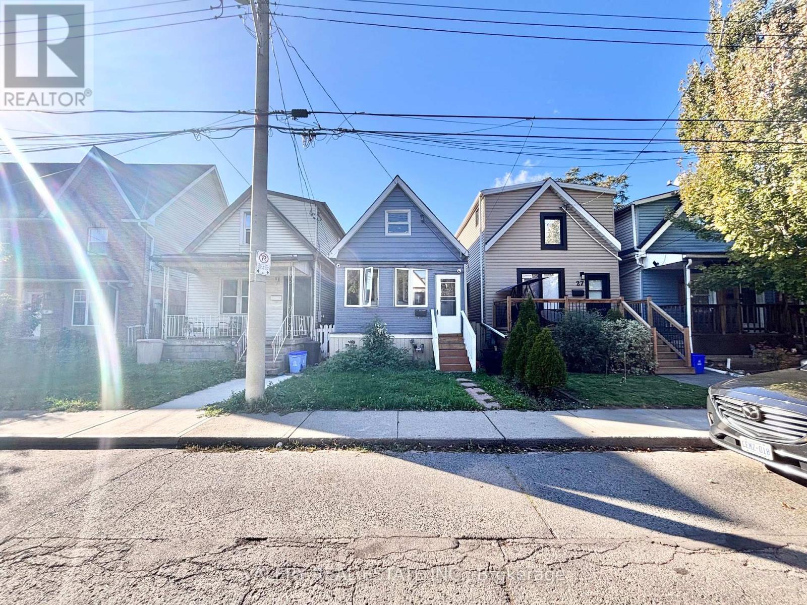 25 Niagara Street, Hamilton, Ontario  L8L 6A3 - Photo 2 - X12755164