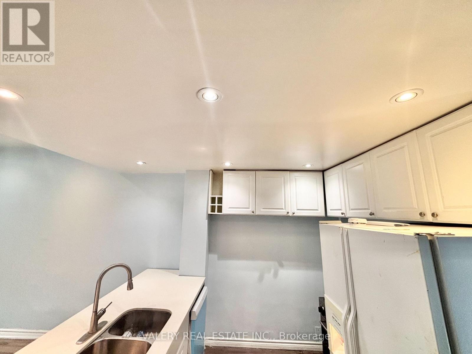 25 Niagara Street, Hamilton, Ontario  L8L 6A3 - Photo 15 - X12755164